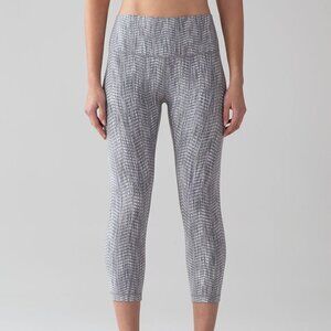 Lululemon Wunder Under Crop (Hi-Rise) *21" Size 6